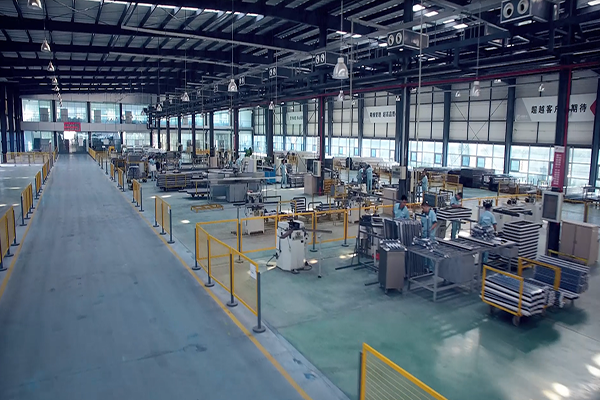 Heat insulating external aluminum window