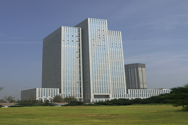 Unitized curtain wall