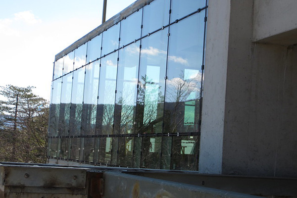 Glass curtain wall or Floor Heating