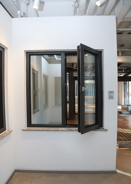 Broken Bridge Aluminium Windows