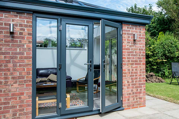 Теплоизоляция распашной двери Сломанный Мост