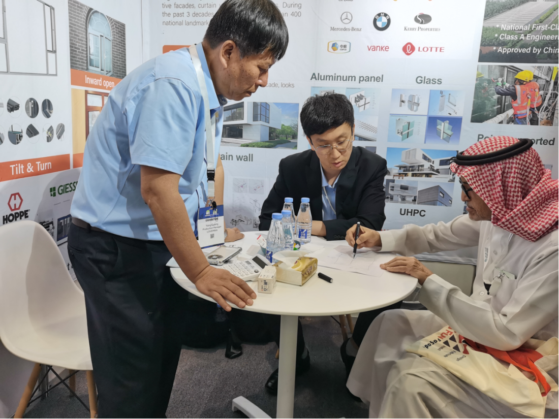 External Casement Aluminum Window