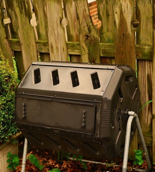 What are the pros and cons of steel cabinets?