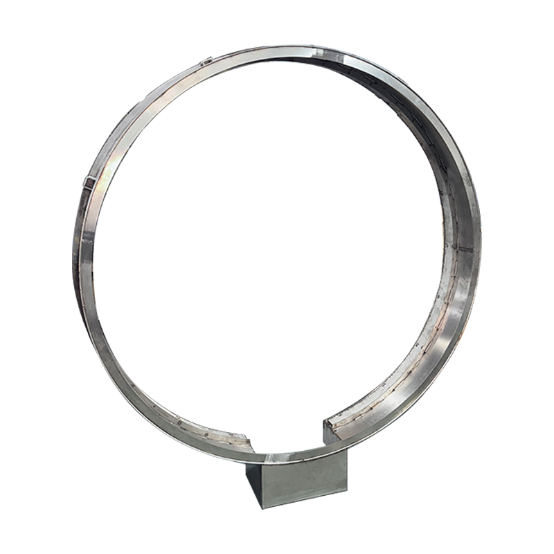 The housing of the feed storage tank in fish ponds for aquaculture and breeding