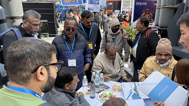 【Heavy blow】2024 bauma CHINA grand opening