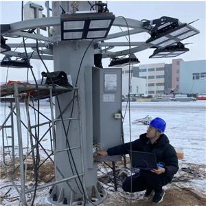 Xinjiang  No. 2 mine project guide installation and commissioning of high-pole lights.