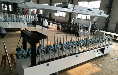 Cold glue coating machine