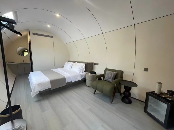 Outdoor Scenic Container House/M-R Space Capsule House M8