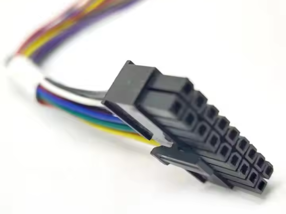 Kabelbaum für künstliche Intelligenz: Werkseitig hergestellt mit Molex/JST Microfit 3.0-Stromkabeln
