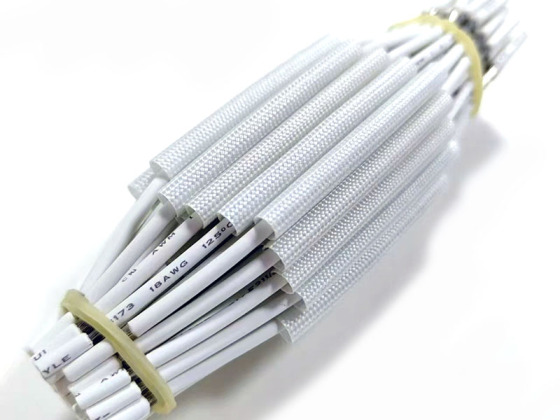 مجموعة كابلات أحادية النواة UL3173 18AWG مخصصة بطول 100-200 مم مع أنبوب من الألياف الزجاجية