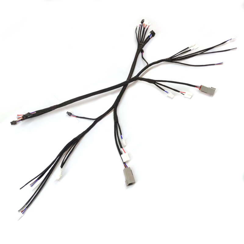 تسخير أسلاك توصيل مخصصة للمركبة من ذكر إلى أنثى