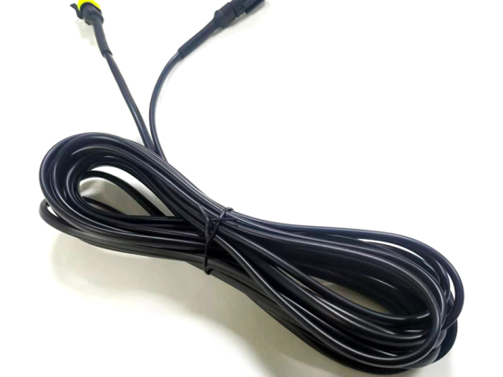 Assemblages de faisceaux de câbles de précision pour véhicules électriques