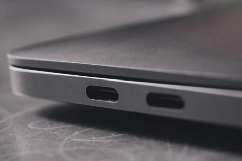 che aspetto ha un cavo USB-C?