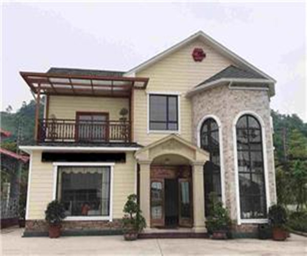 Красивая изолированная легкая стальная вилла собственной постройки