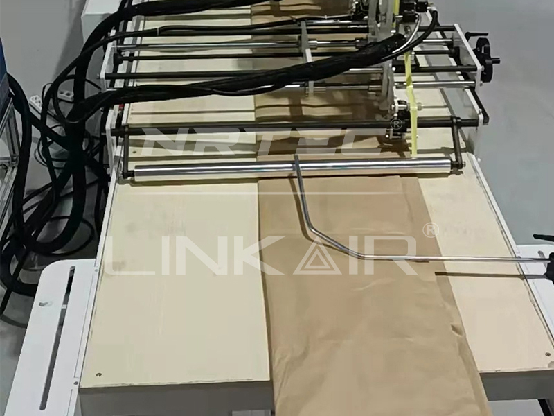 Advantages of Amazon Paper Padded Mailer Bag Making Machine and Promote Business Development