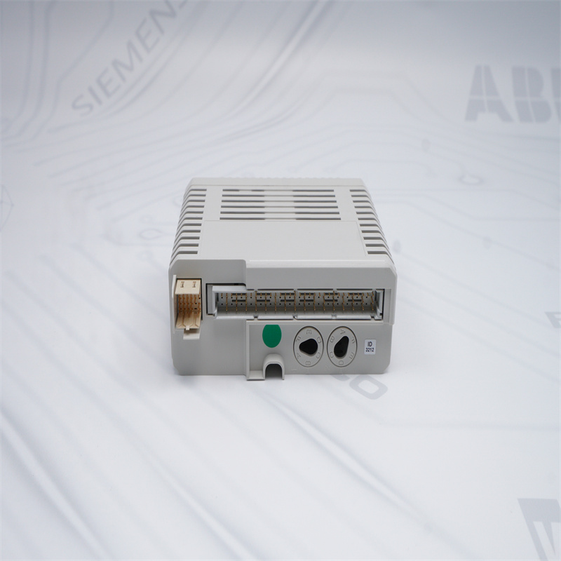 ABB DI811 3BSE008552R1 Uyarıcı Kontrol Modülü