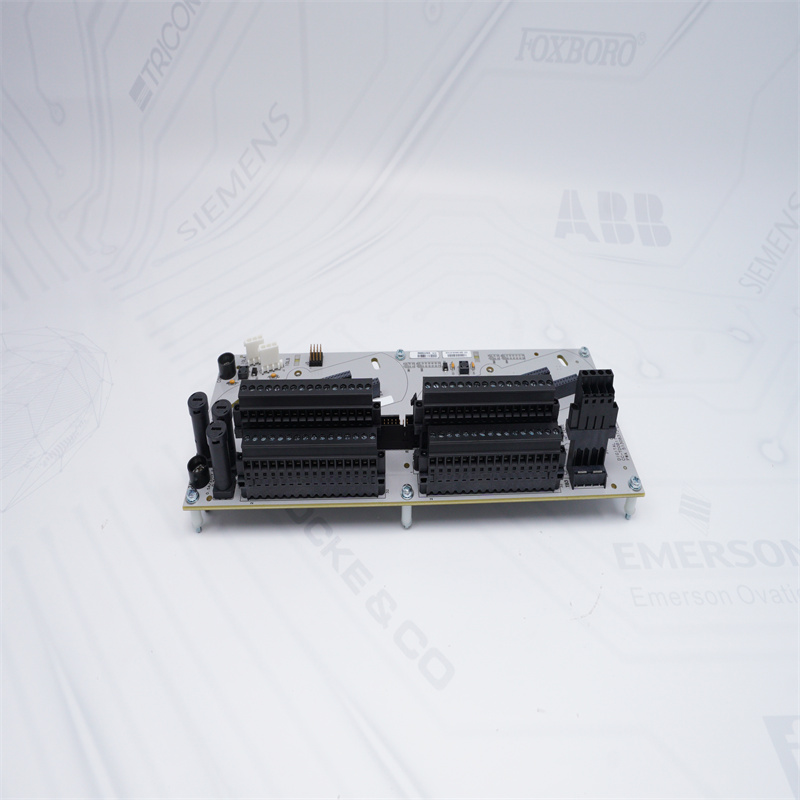 CC-TDOB11 51308373-175 Placa de circuito de saída digital Honeywell