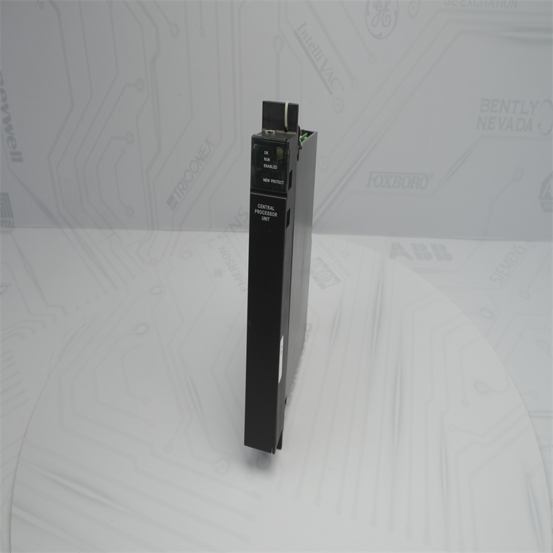 Unidade de Processamento Central GE IC697CPM915-AA