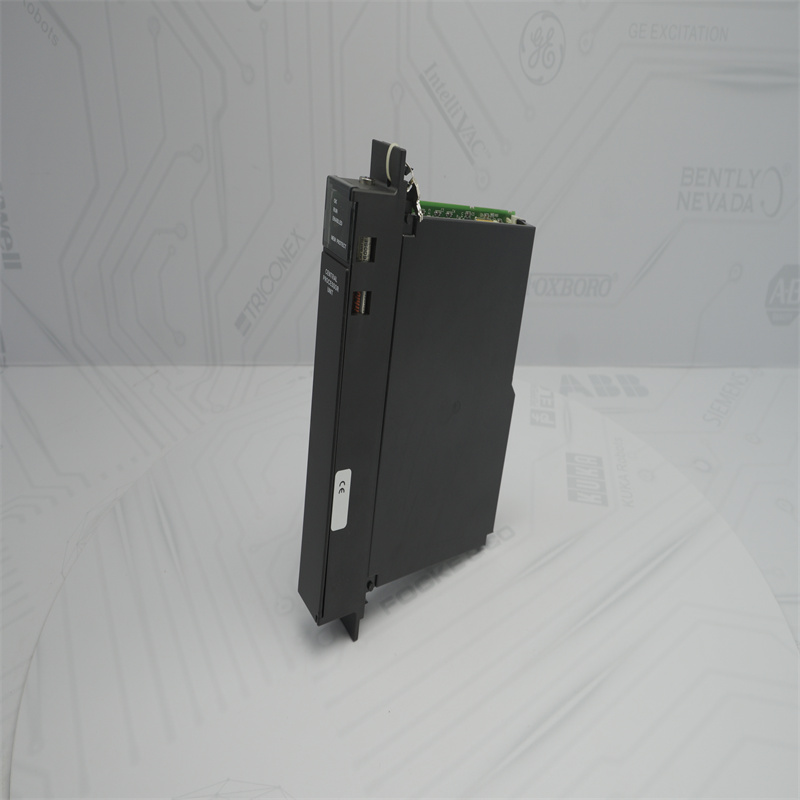 Unidade de Processamento Central GE IC697CPM915-AA