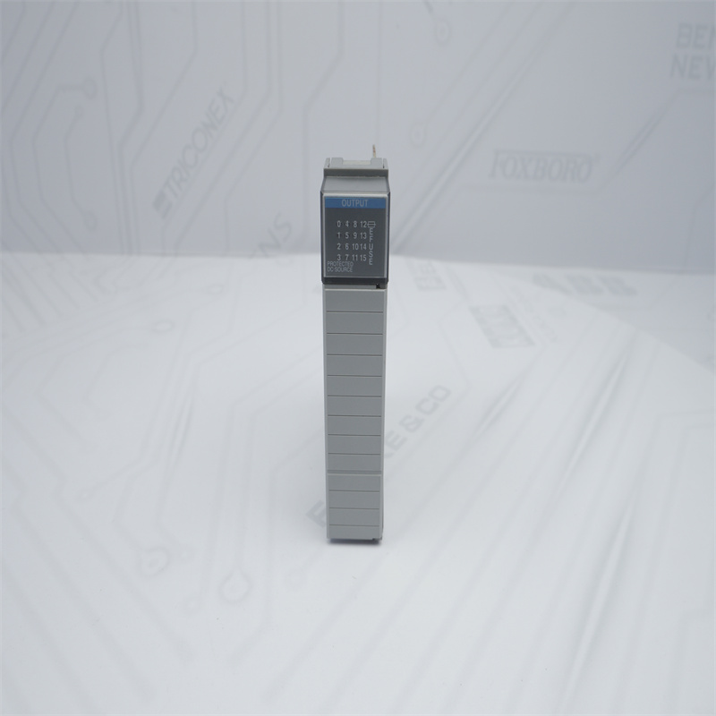 Módulo de saída digital DC AB 1746-OB16E