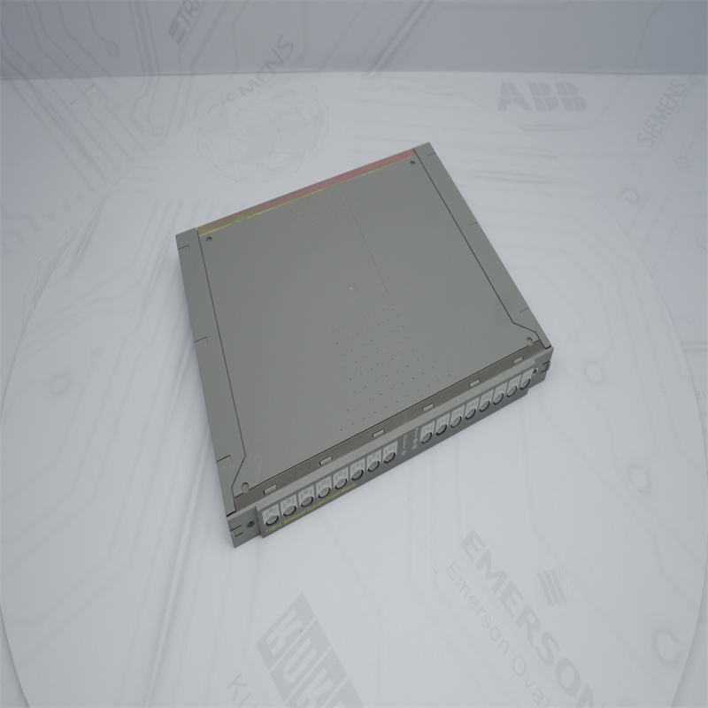 Módulo de saída monitorado e protegido ICS TRIPLEX T7481A