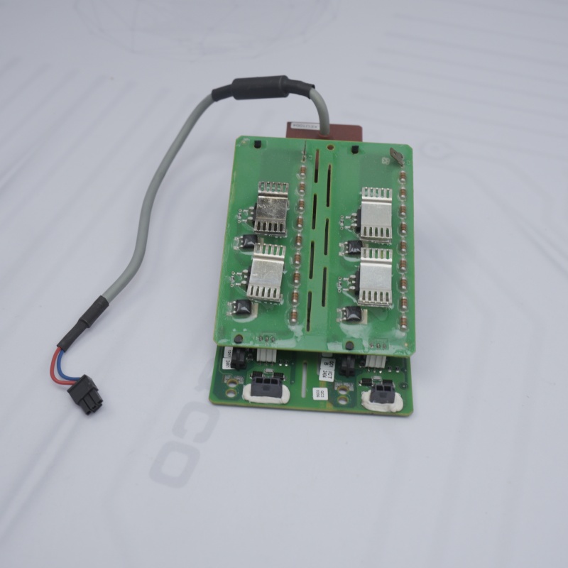 ABB 3BHE028761R2001 GDC806A2001 İşlemci Modülü