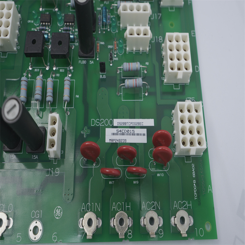 GE DS200TCPDG2BEC Güç Dağıtım Modülü
