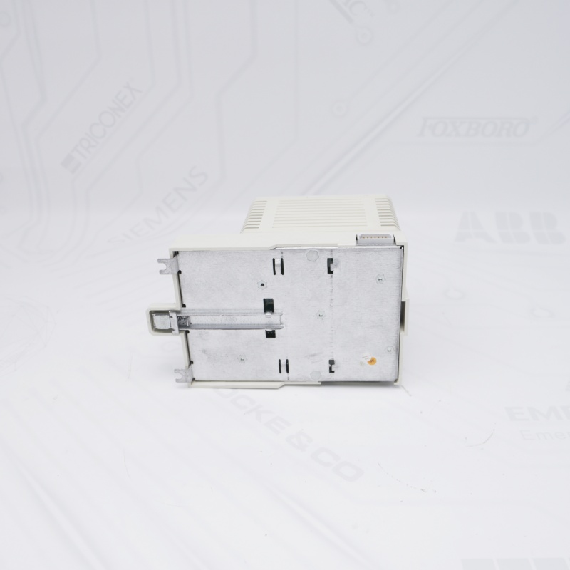 Módulo processador ABB PM861K01 3BSE018105R1 PM861