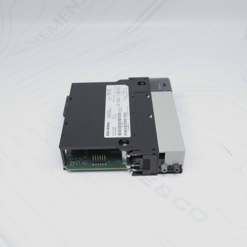 1756-M08SE/B AB 8 Eksenli SERCOS Servo Modülü