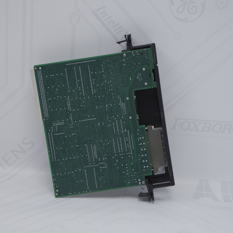 IC697BEM733 GE Çıkış Modülü