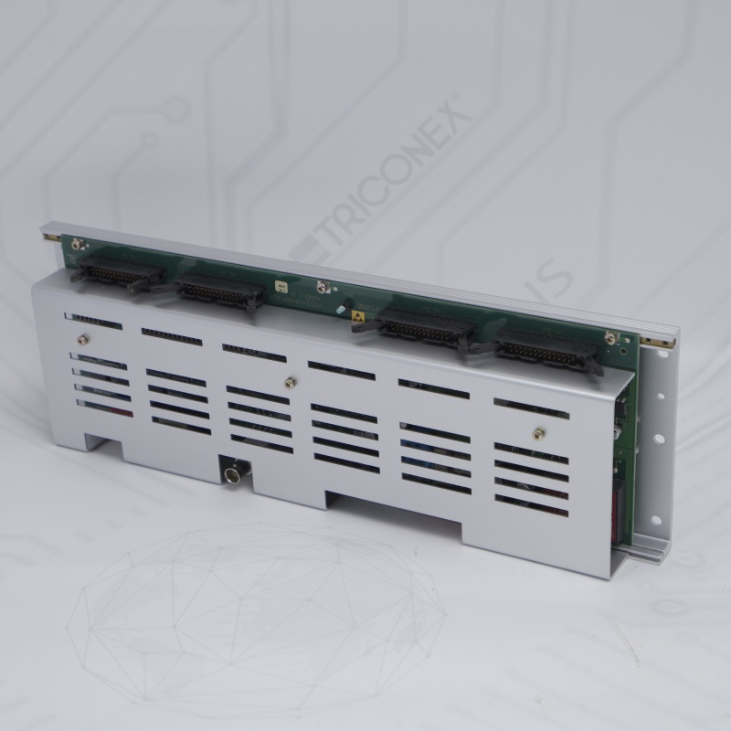 HIEE300661R0001 UPC090AE01 ABB 32 Acoplador de barramento de campo de entrada e saída