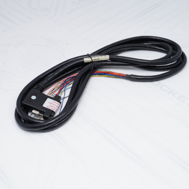Módulo de interface de E/S GE IC693CBL327