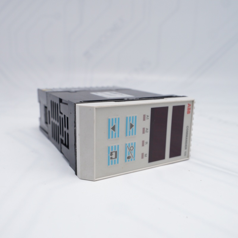 C100/0200/STD ABB Üniversal Proses Kontrol Cihazı