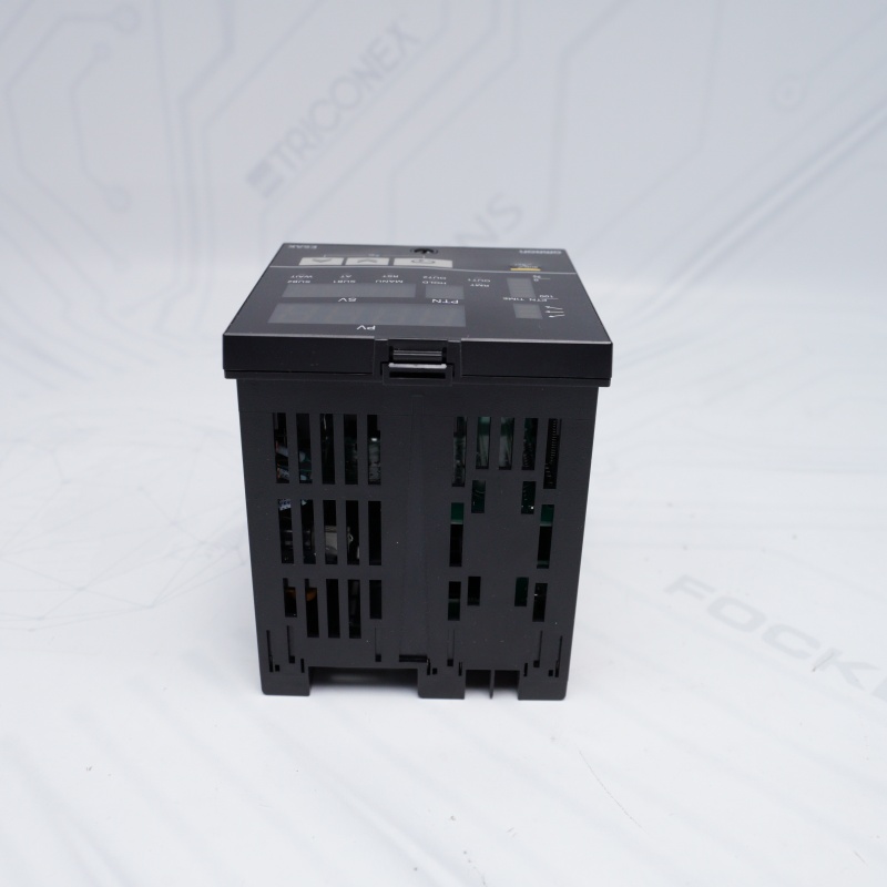 E5AK-TAA2 OMRON Yüksek Performanslı Programlanabilir Dijital Kontrol Cihazı