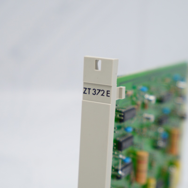 Módulo de interface de rede ABB ZT 372 AE GJR2237800R1