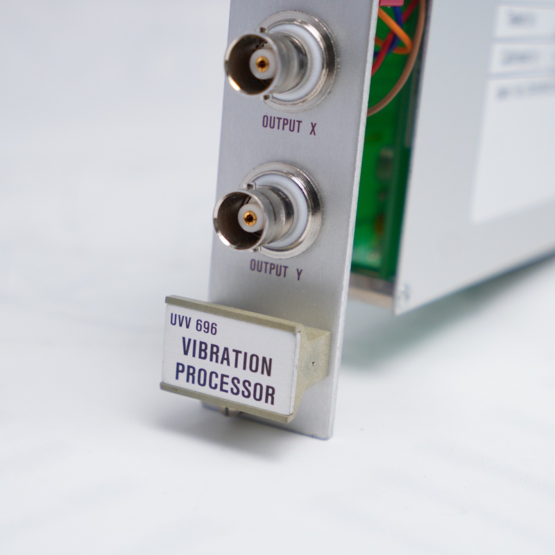 UVV696 204-696-000-023 VIBROMETRE Titreşim İzleme Modülü