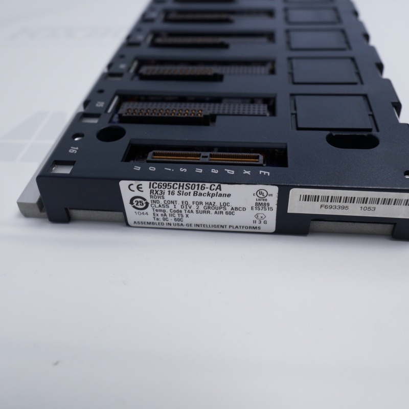 IC695CHS016-CA General Electric Evrensel Taban Modülü