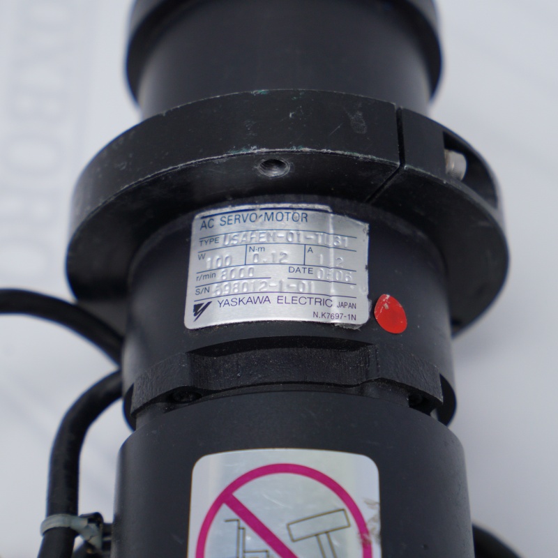 USAHEM-01-TL31 YASKAWA AC SERVO MOTOR