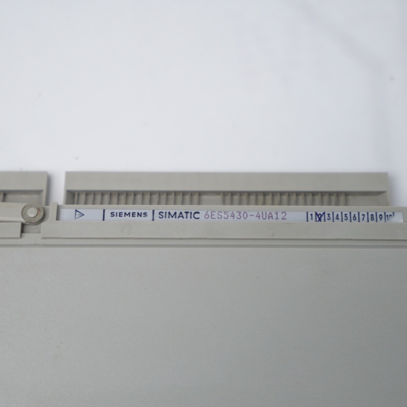 6ES5430-4UA12 Siemens Dijital Giriş Modülü