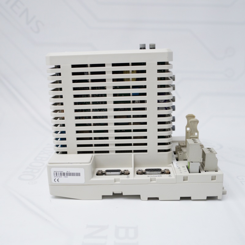 PM825 3BSE010796R1 ABB Kontrol Modülü