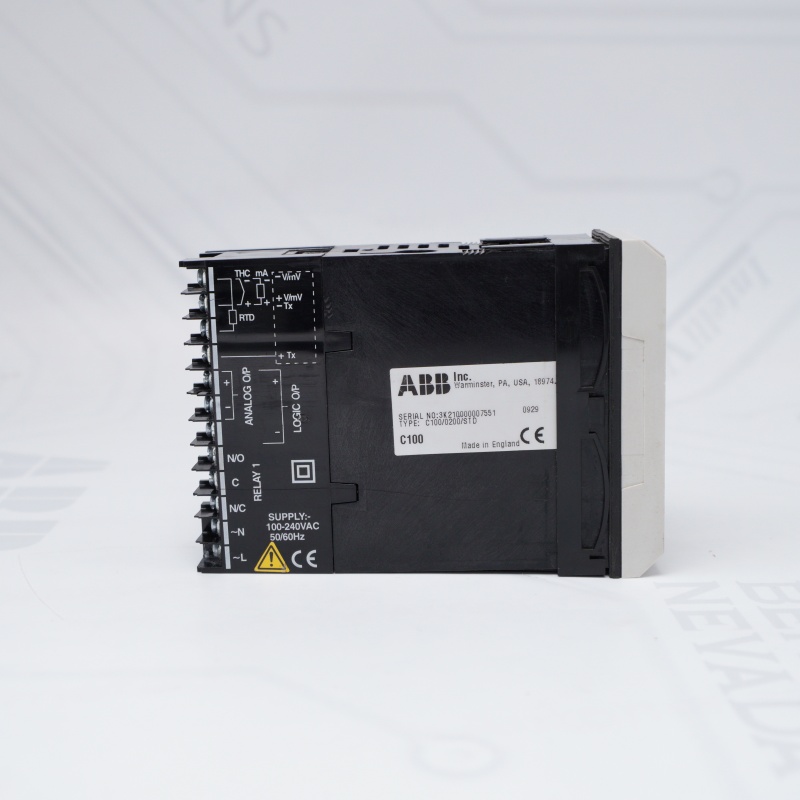 C100-0200-STD ABB Üniversal Proses Kontrol Cihazı