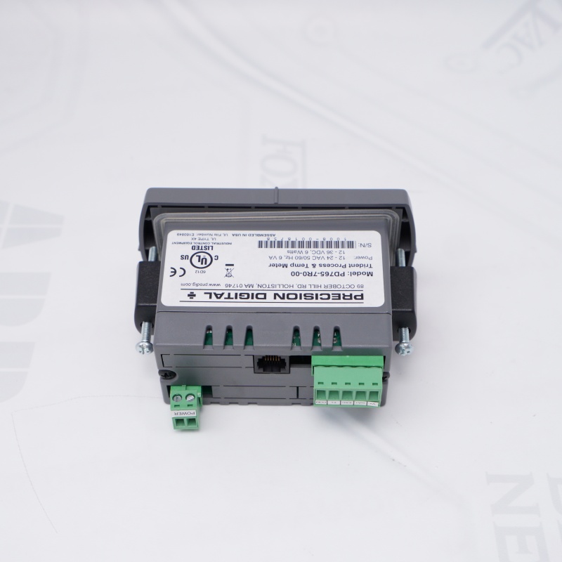 PD765-7R0-00 HASSAS DİJİTAL Sıcaklık Panel Ölçer