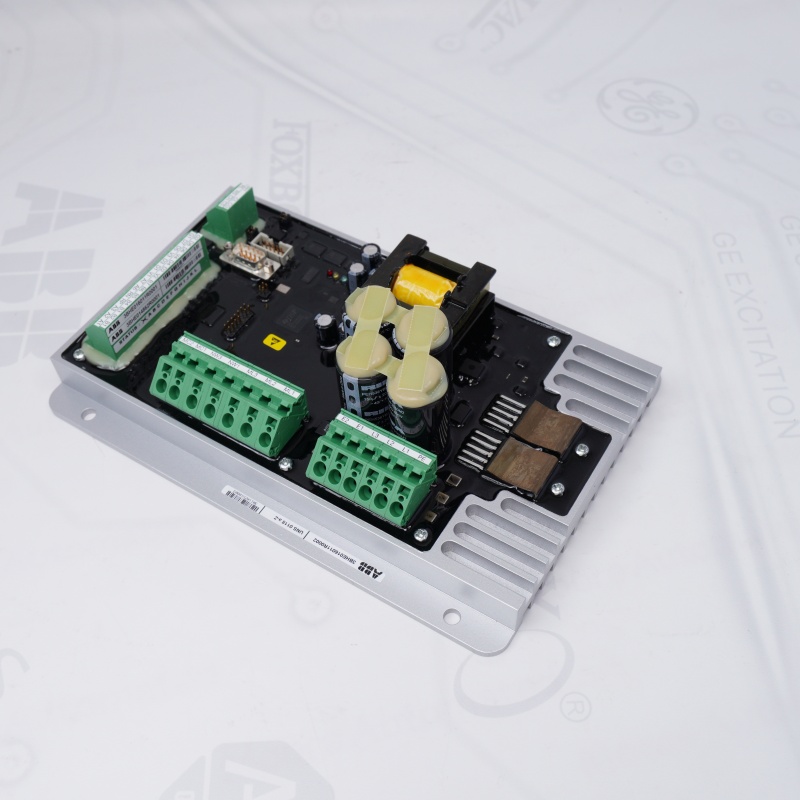 3BHE016011R0002 UNS0118a-Z ABB Kontrol Modülü
