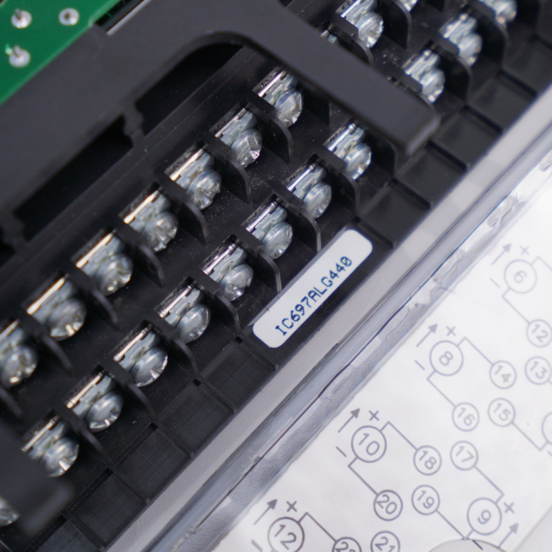 IC697ALG440General Electric Analog Giriş Genişletme Modülü