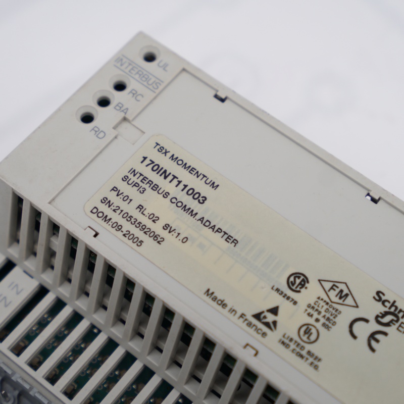 170INT11003 SCHNEIDER Interbus iletişim adaptörü