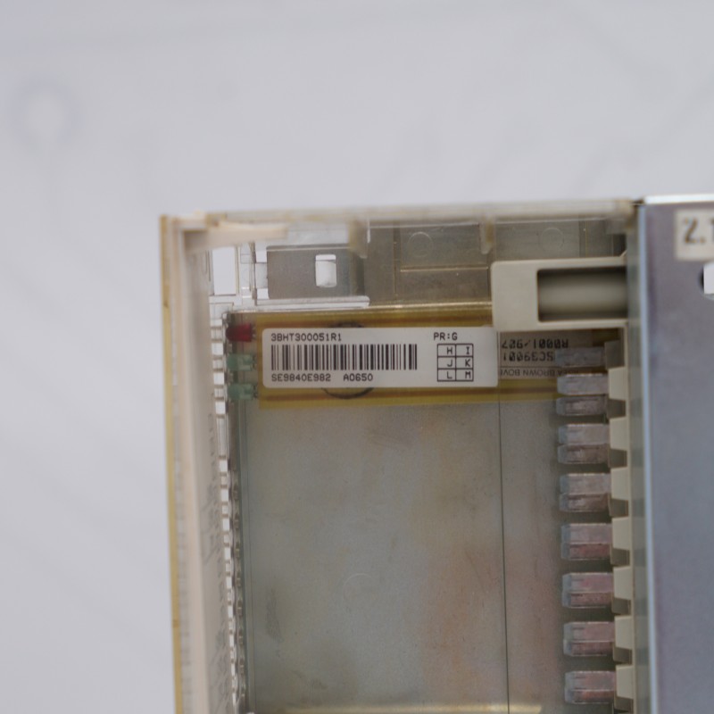 Módulo de saída analógica ABB 3BHT300051R1 AO650