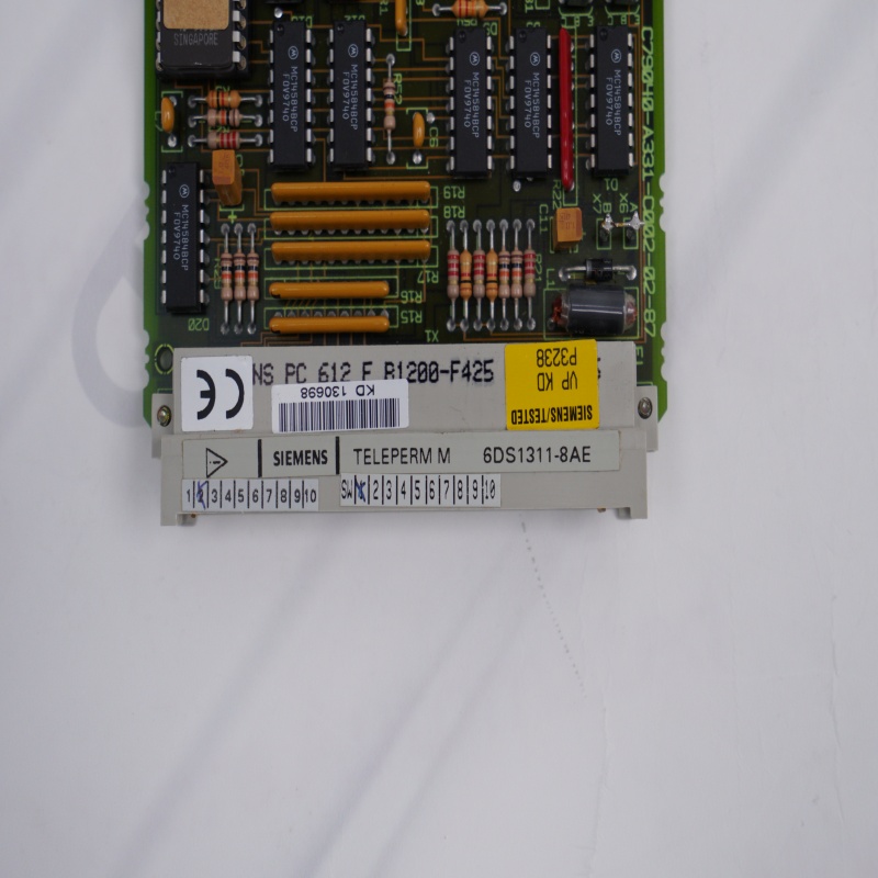 SIEMENS 6DS1311-8AE I/O Bus Driver and Interface Module