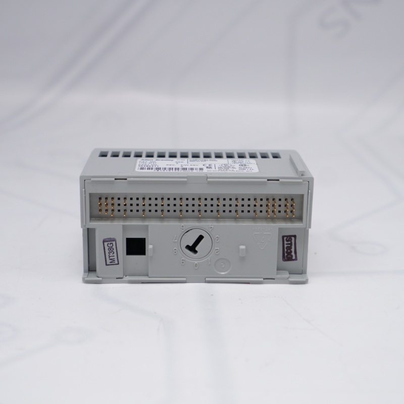 Allen Bradley 1794-0F4I FLEX I/O isolated analog 4-channel output module