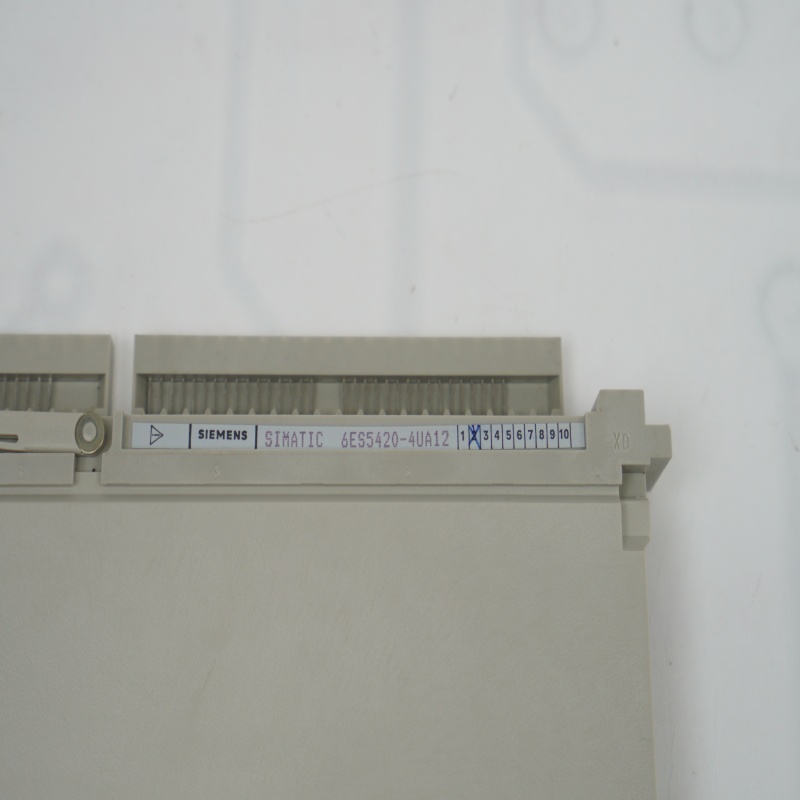 Mô-đun đầu vào kỹ thuật số SIEMENS 6ES5420-4UA12 SIMATIC S5