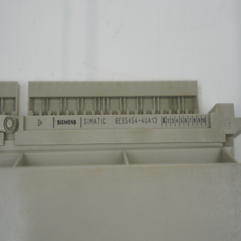 Mô-đun đầu ra kỹ thuật số SIEMENS 6ES5454-4UA13